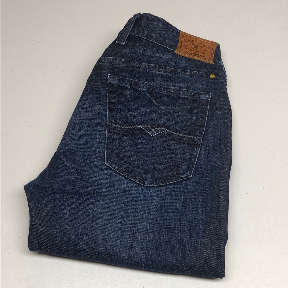 LUCKY BRAND DARKWASH SWEET ‘N STRAIGHT JEANS 4/27x30 ⭐️